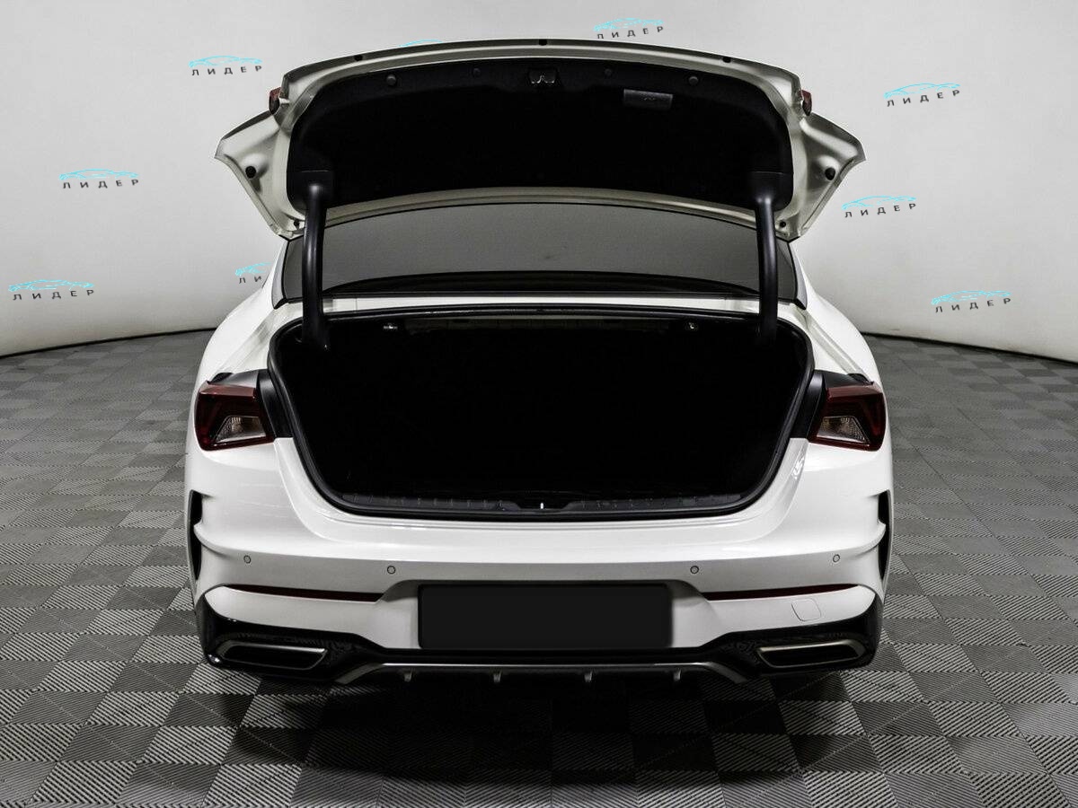 Kia K5 2021 года с пробегом. Фото: #10