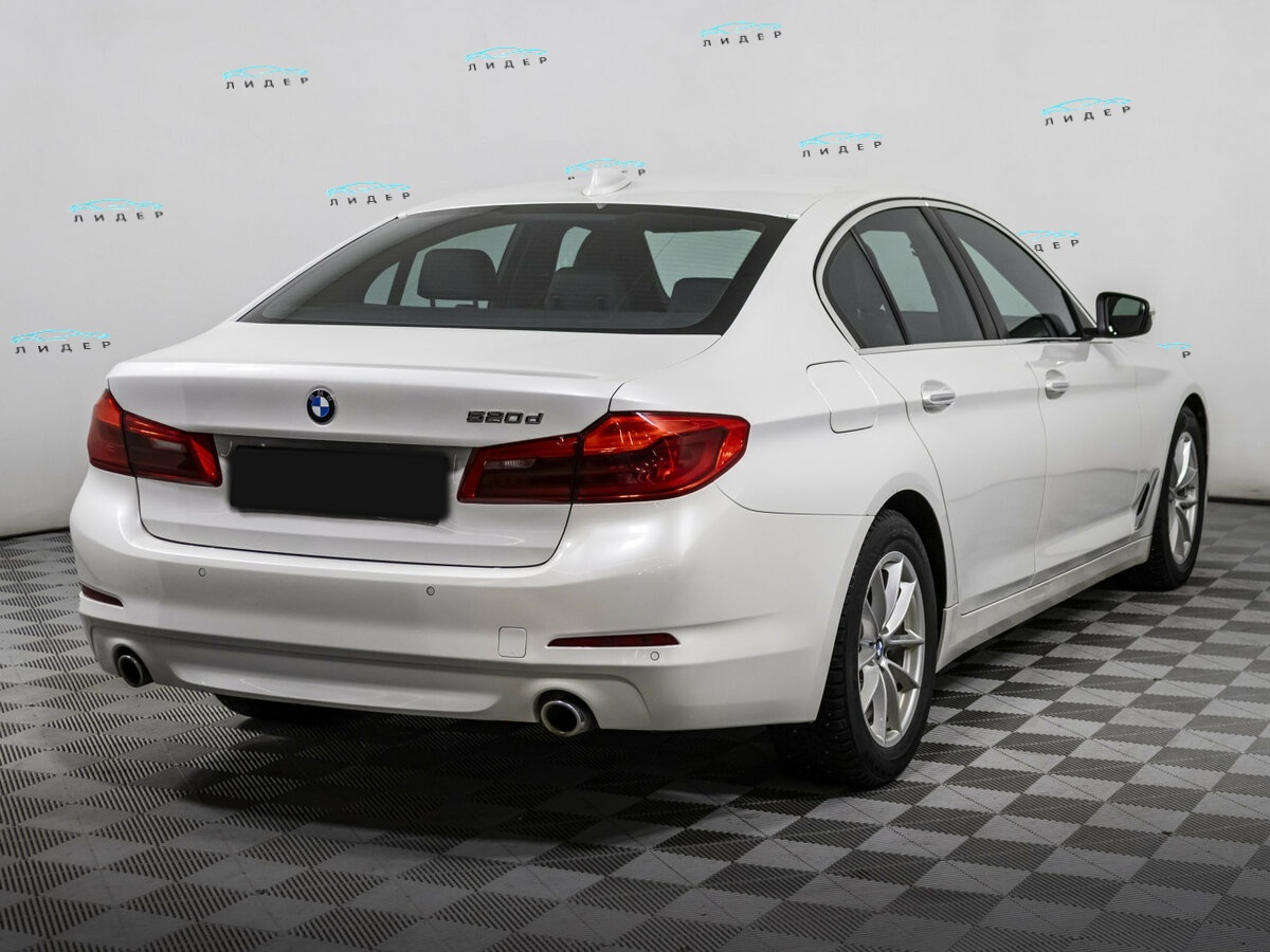 Б/У БМВ 5 серии 2017 года. Фото: #4