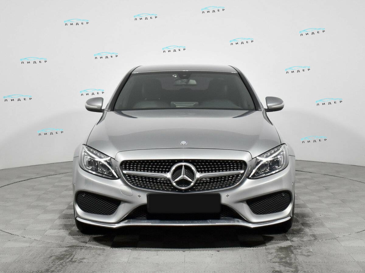 Б/У Мерседес-Бенц Ц-Класс 2015 года. Фото: #1