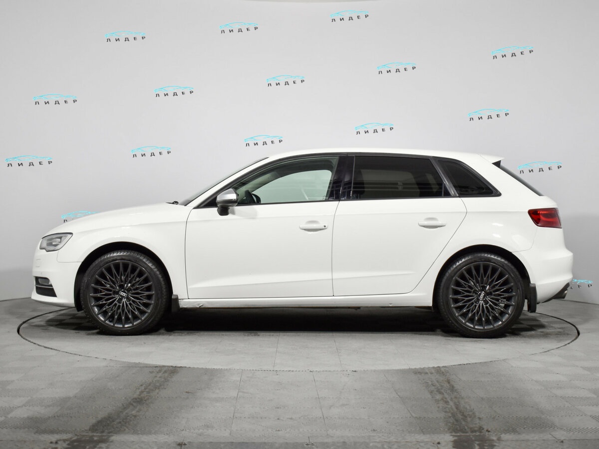 Б/У Ауди А3 2013 года. Фото: #7