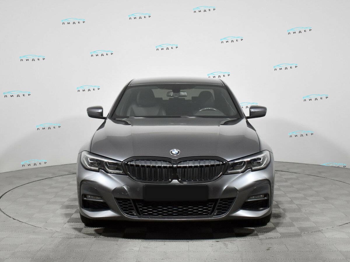 BMW 3 серии 2016 года с пробегом. Фото: #1