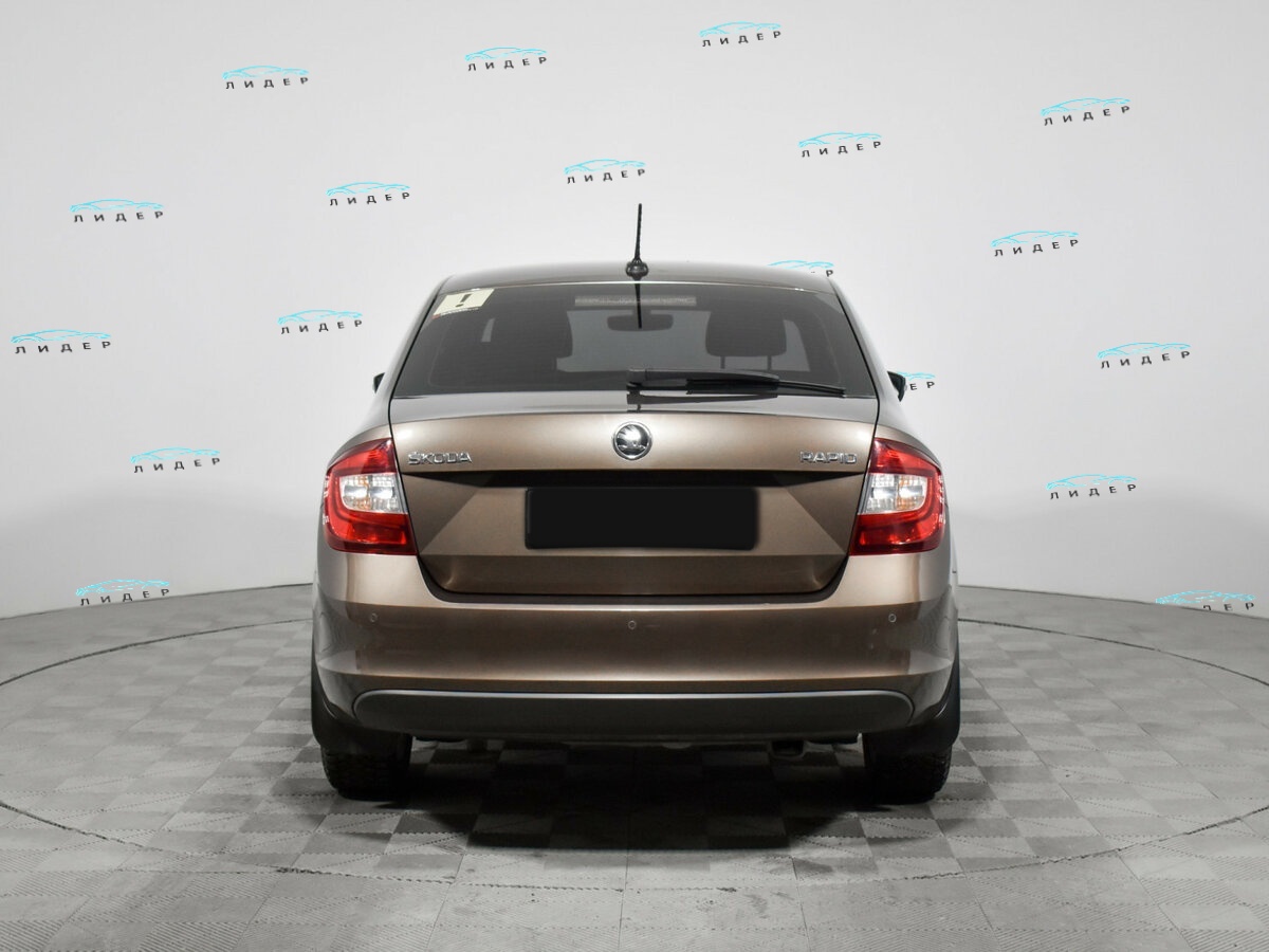 Б/У Шкода Рапид 2018 года. Фото: #5