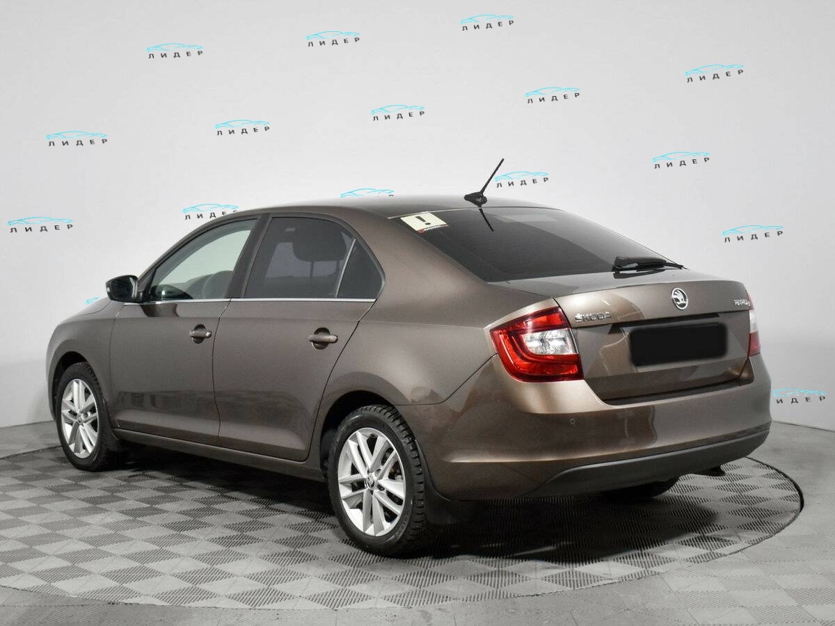 Б/У Шкода Рапид 2018 года. Фото: #6