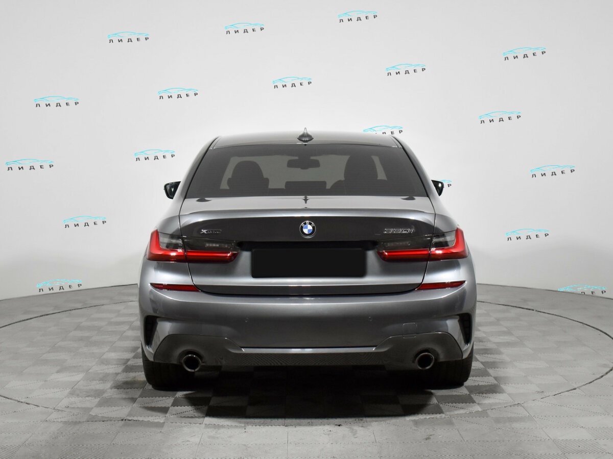 Б/У БМВ 3 серии 2021 года. Фото: #5