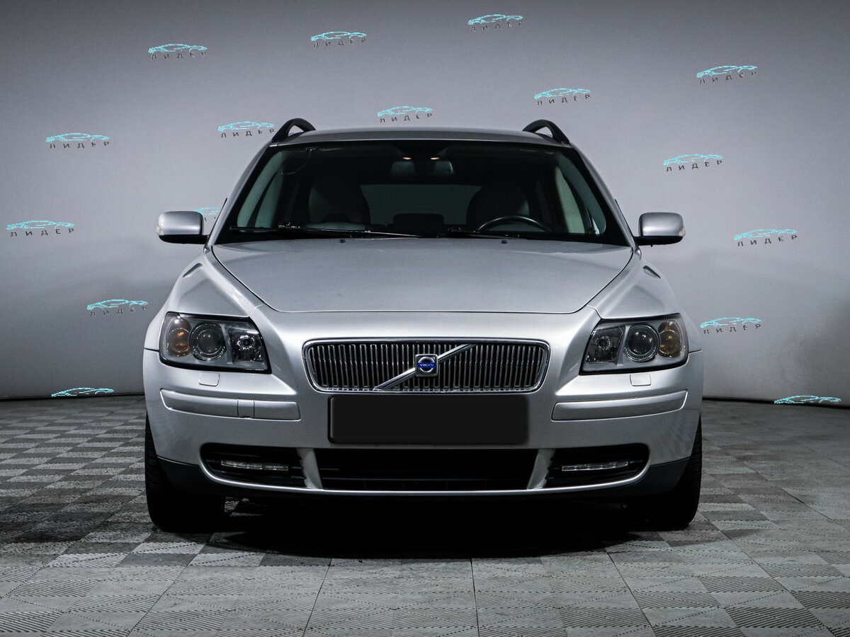 Volvo V50 2004 года с пробегом. Фото: #1