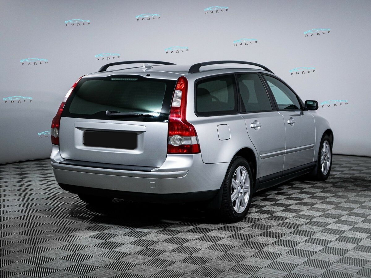 Volvo V50 2004 года с пробегом. Фото: #3