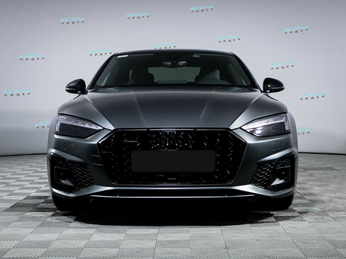 Audi A5 2021 года с пробегом. Фото: #1