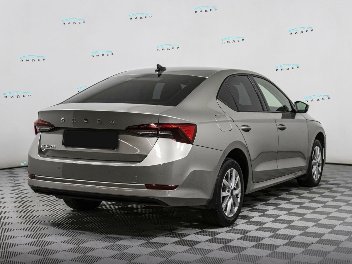Skoda Octavia 2021 года с пробегом. Фото: #3