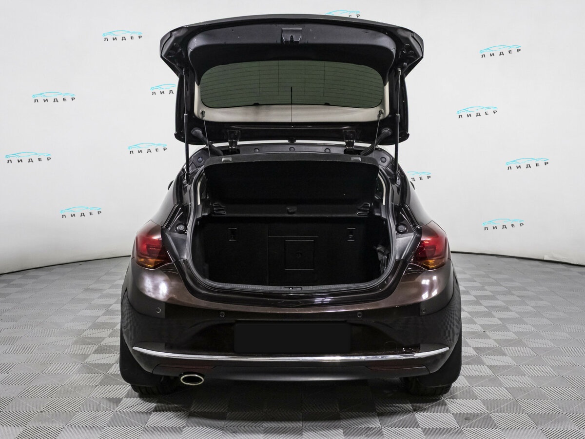 Б/У Опель Астра 2013 года. Фото: #15