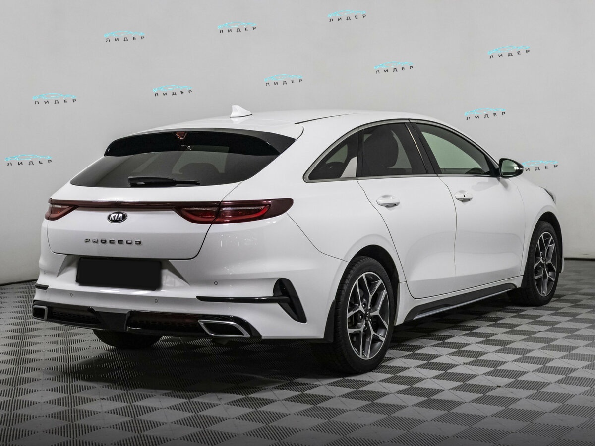 Kia Proceed 2019 года с пробегом. Фото: #3