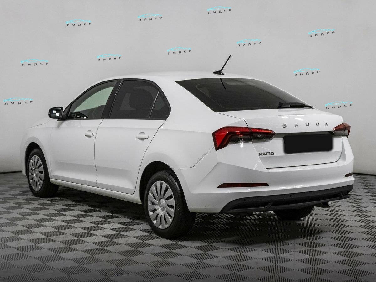 Б/У Шкода Рапид 2021 года. Фото: #5
