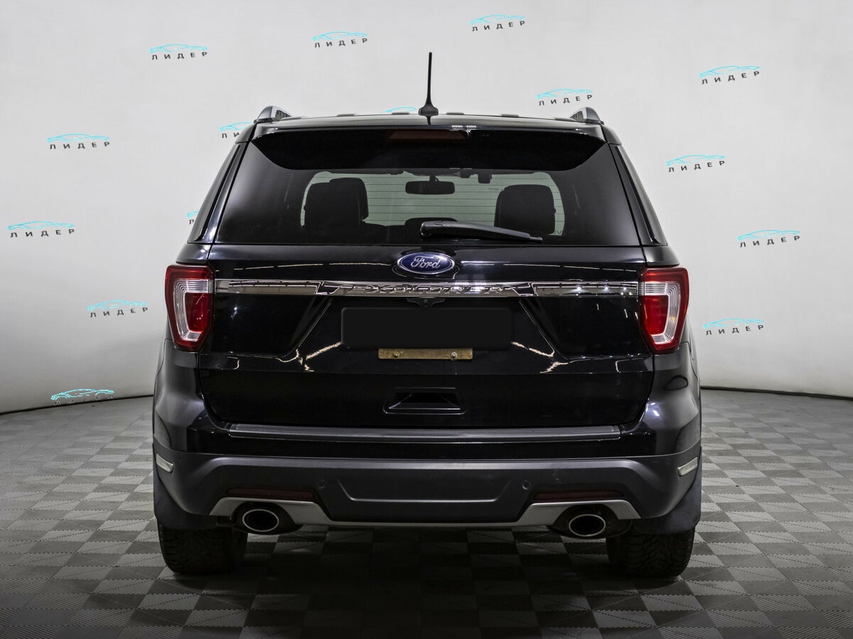 Б/У Форд Експлорер 2018 года. Фото: #4