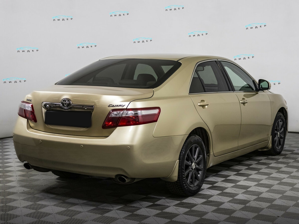Toyota Camry 2011 года с пробегом. Фото: #3