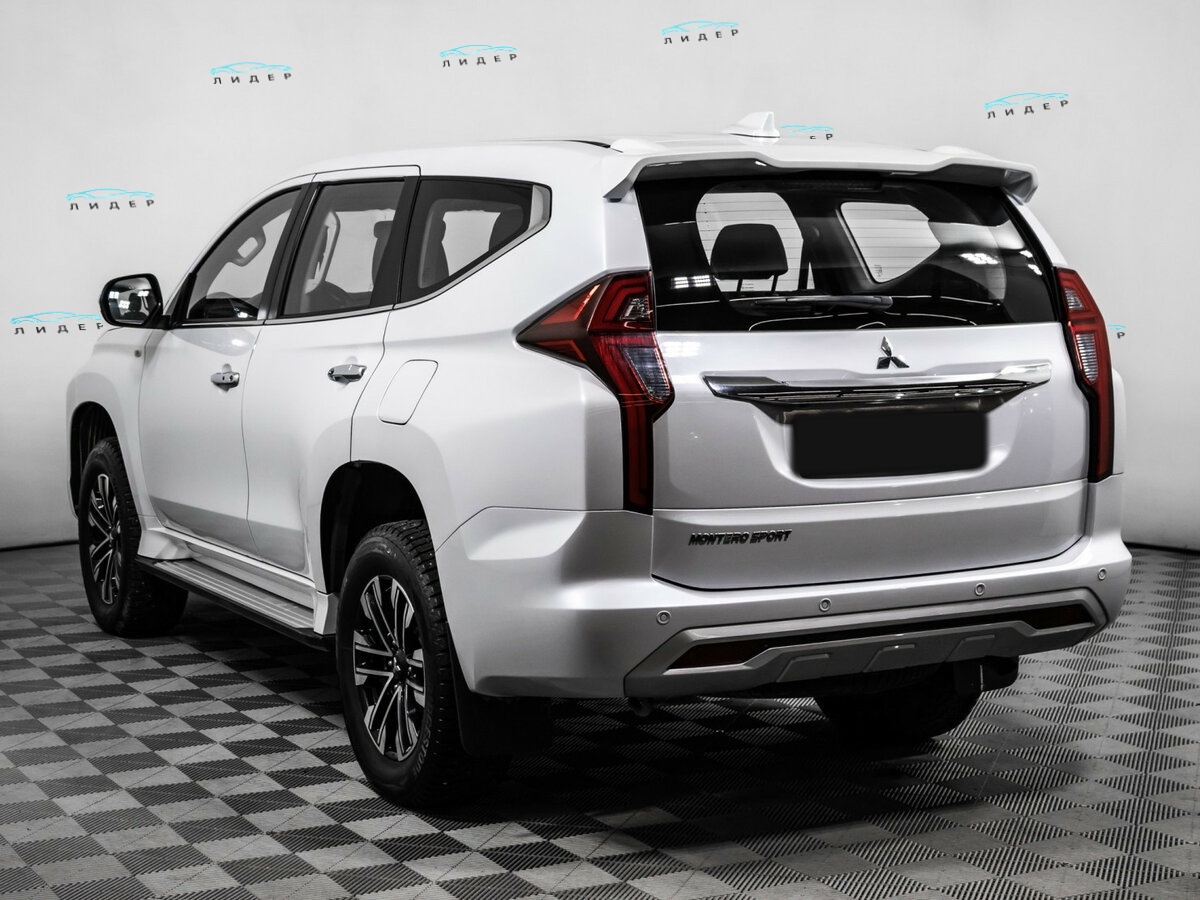 Mitsubishi Montero Sport 2021 года с пробегом. Фото: #5