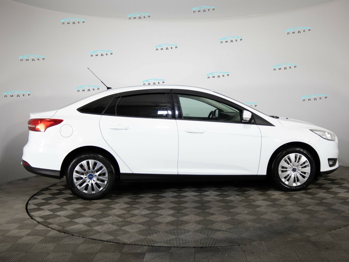 Ford Focus 2016 года с пробегом. Фото: #3