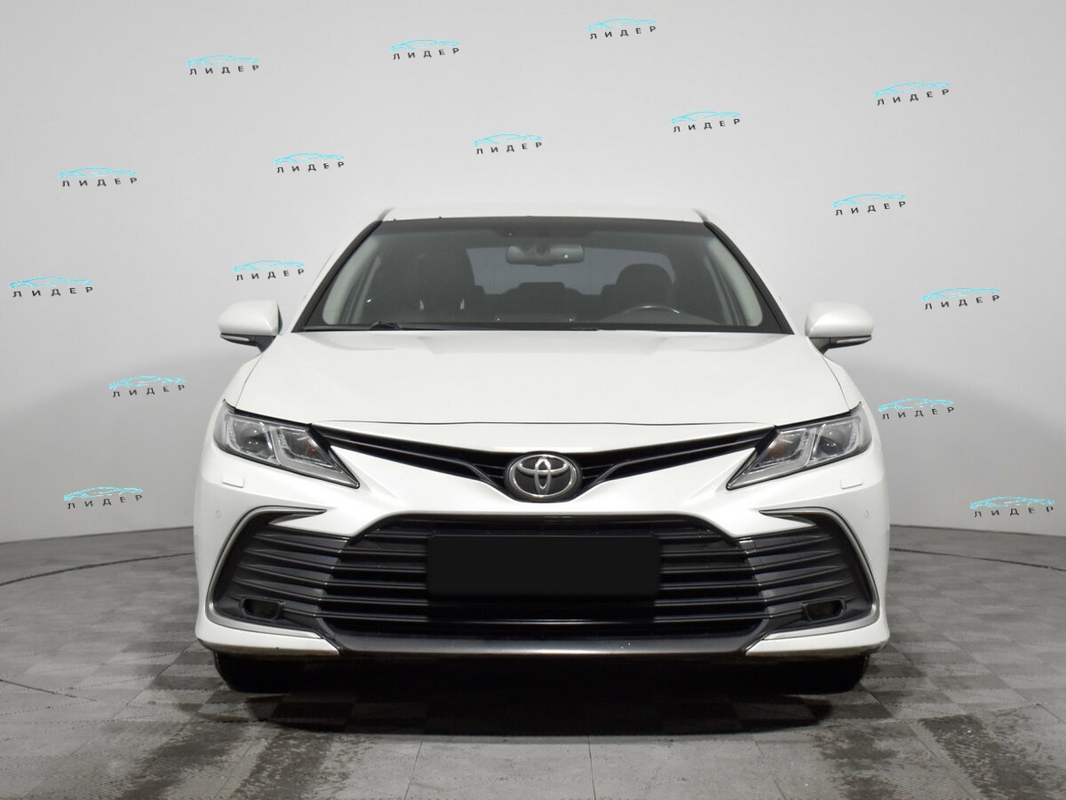 Toyota Camry 2022 года с пробегом. Фото: #1