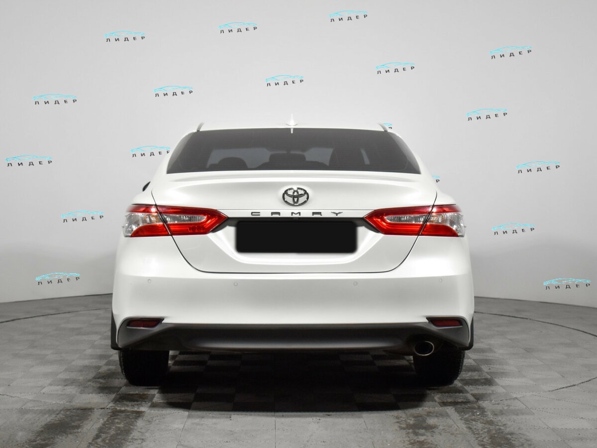 Toyota Camry 2022 года с пробегом. Фото: #4