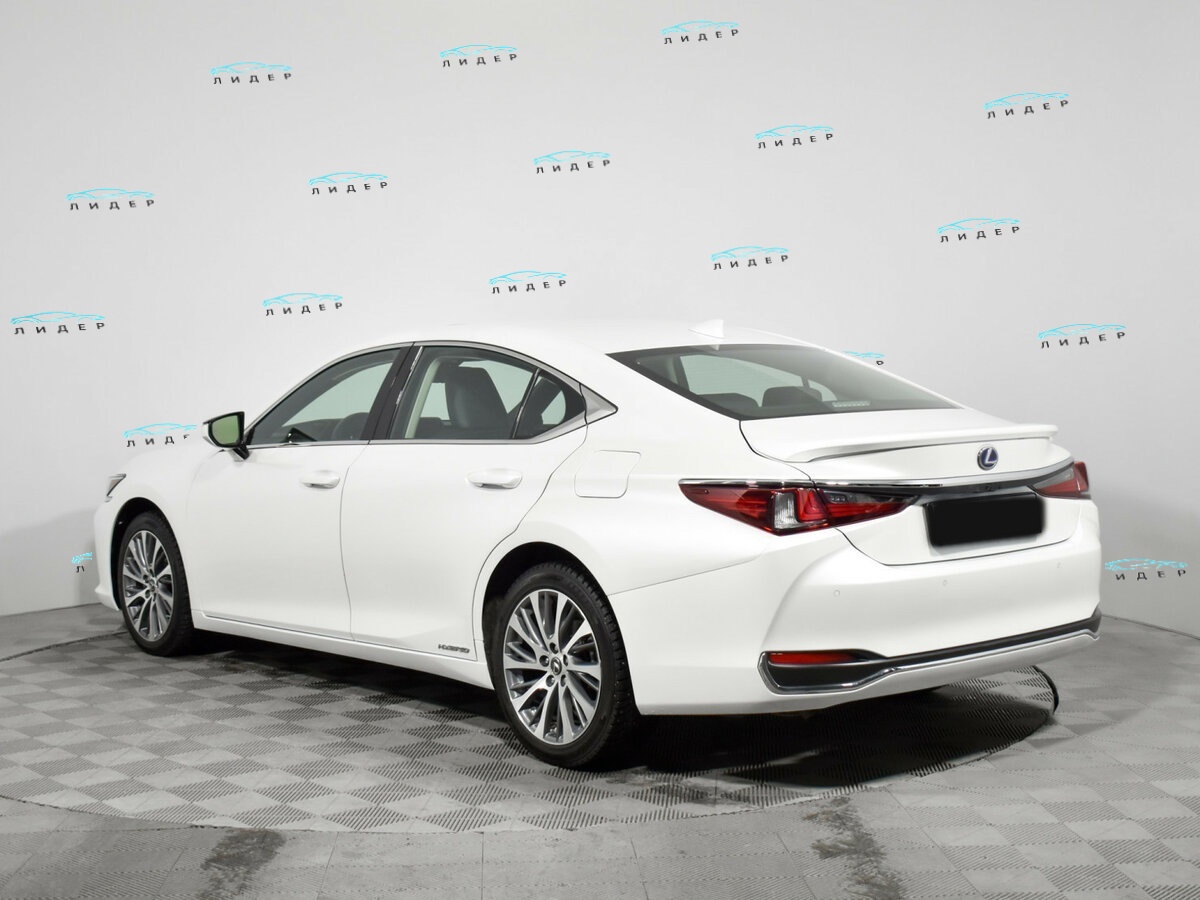 Б/У Лексус ЕС 2021 года. Фото: #4