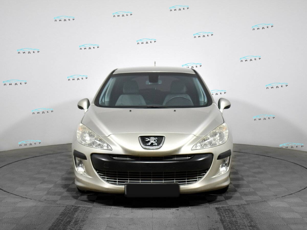 Peugeot 308 2008 года с пробегом. Фото: #1