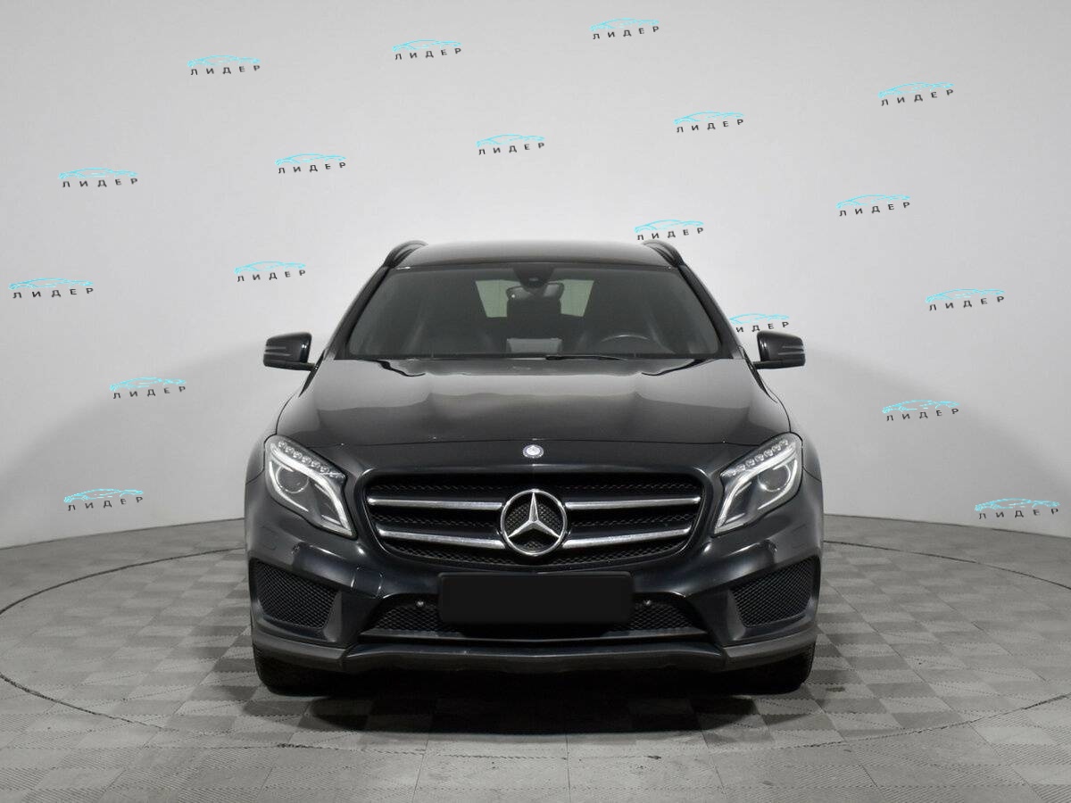 Б/У Мерседес-Бенц ГЛА 2016 года. Фото: #1