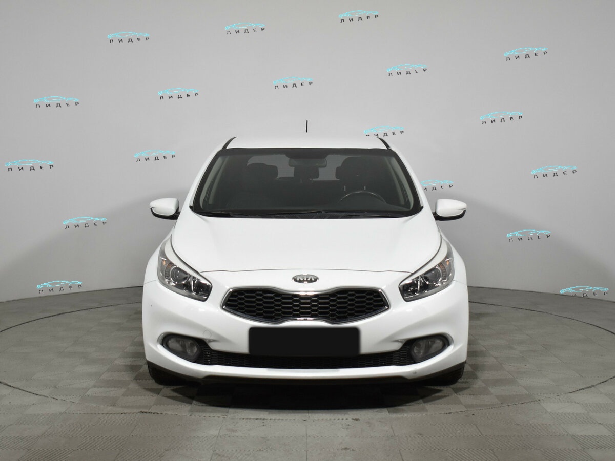 Kia Ceed 2013 года с пробегом. Фото: #1