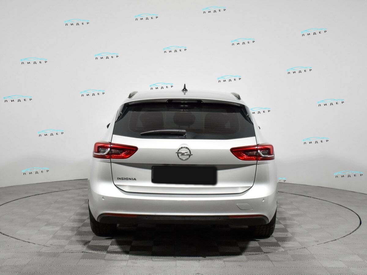 Б/У Опель Инсигния 2020 года. Фото: #4