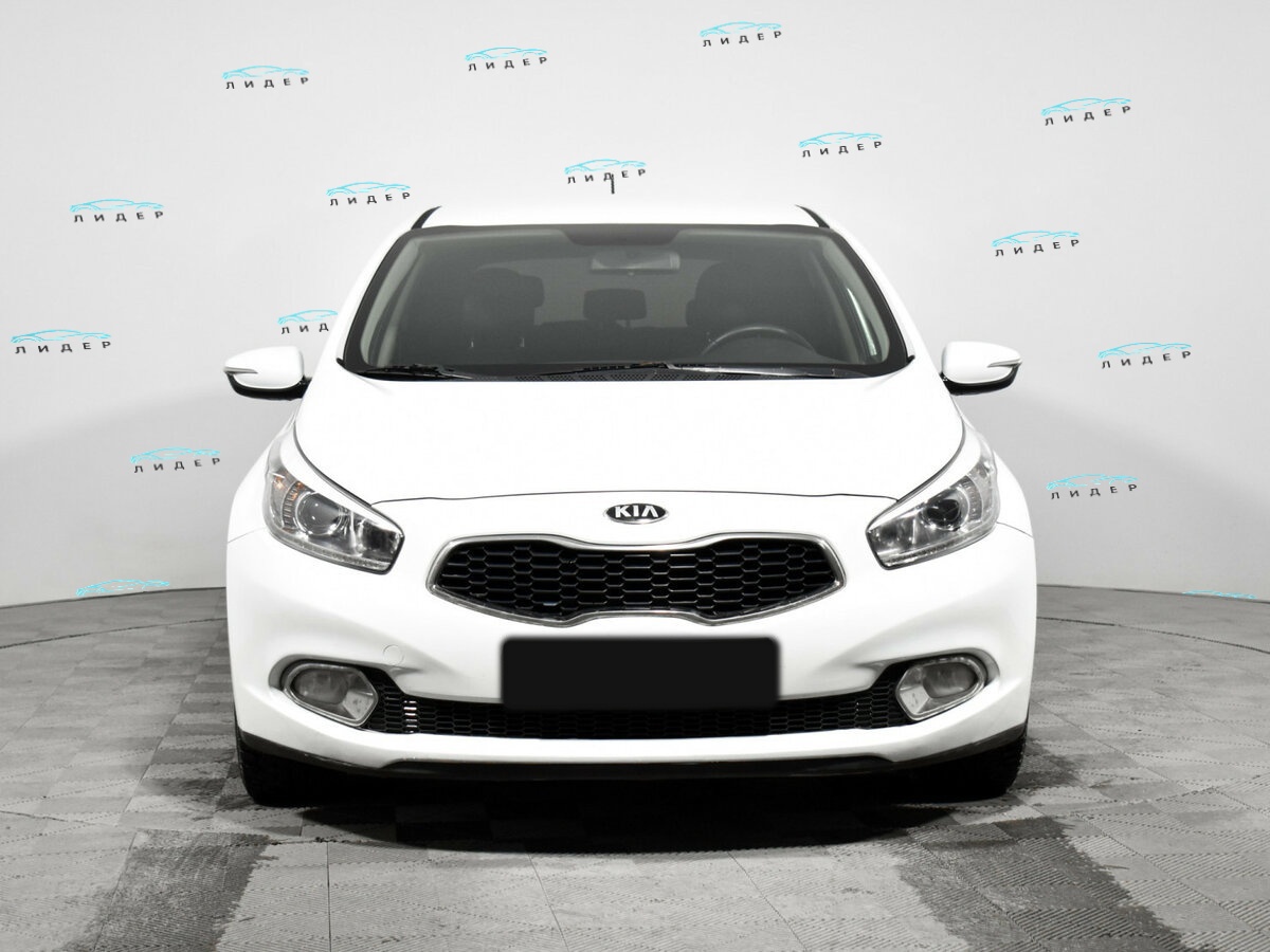 Kia Ceed 2013 года с пробегом. Фото: #1