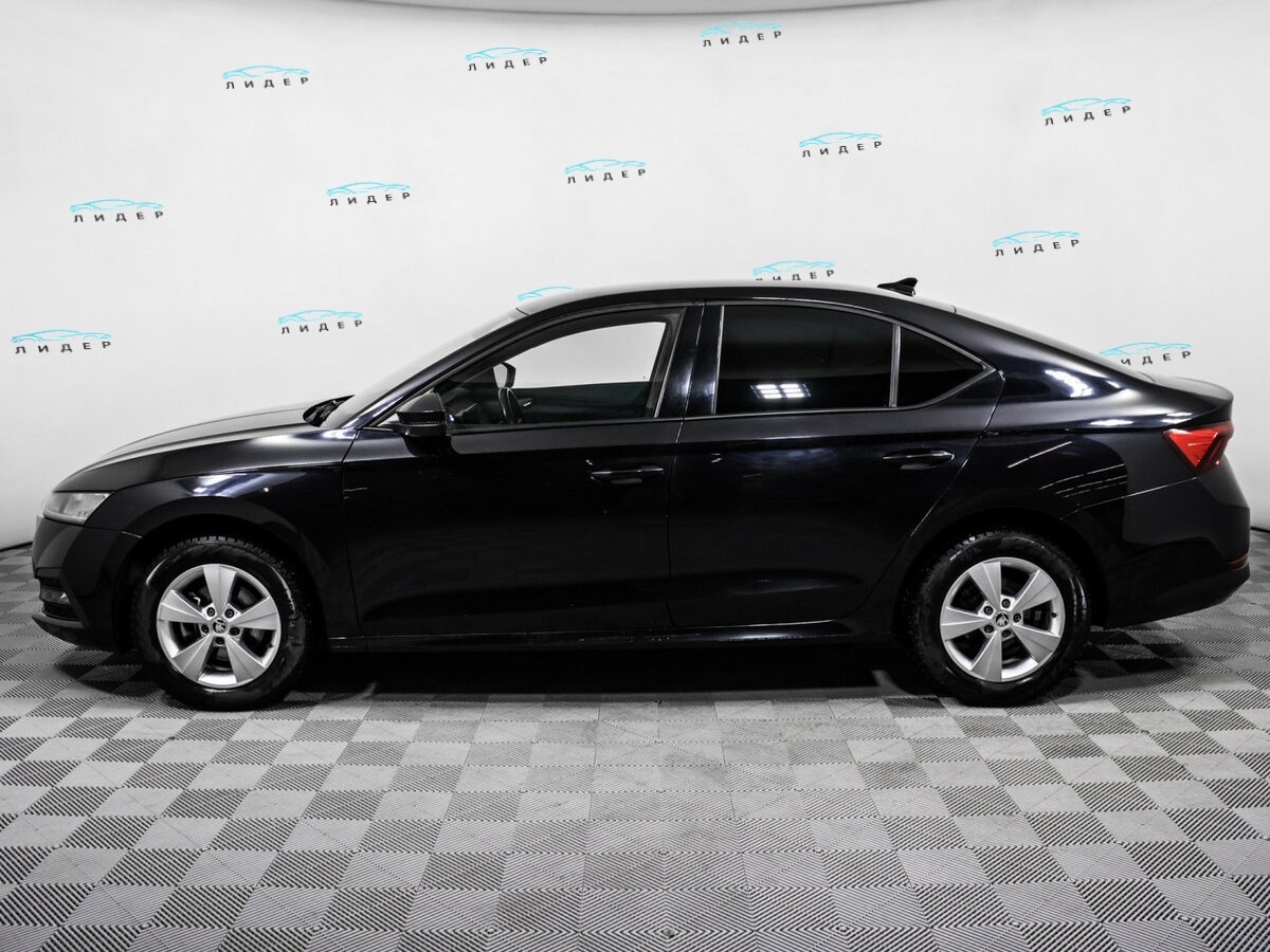 Б/У Шкода Октавия 2020 года. Фото: #7