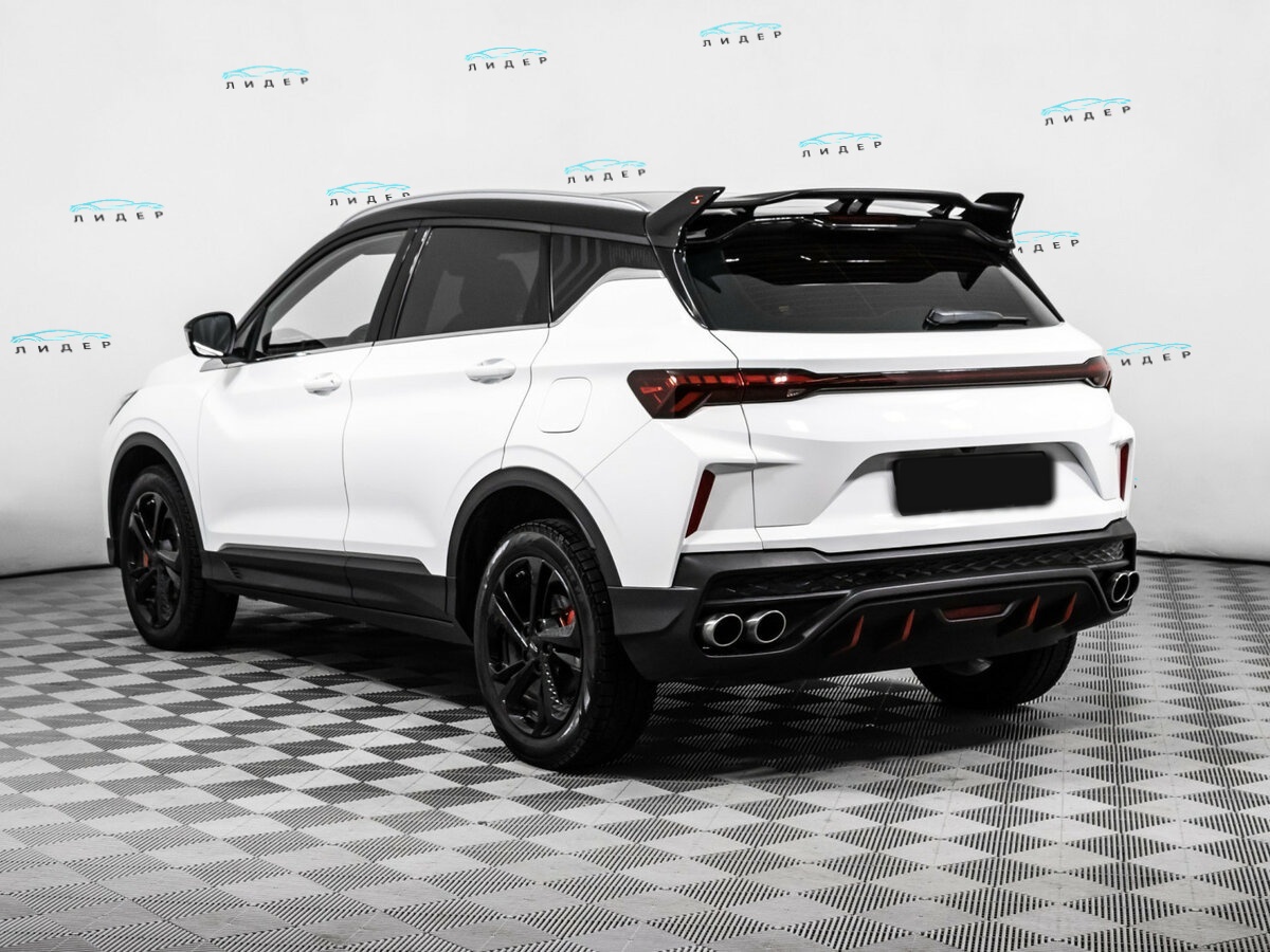 Geely Coolray 2023 года с пробегом. Фото: #5