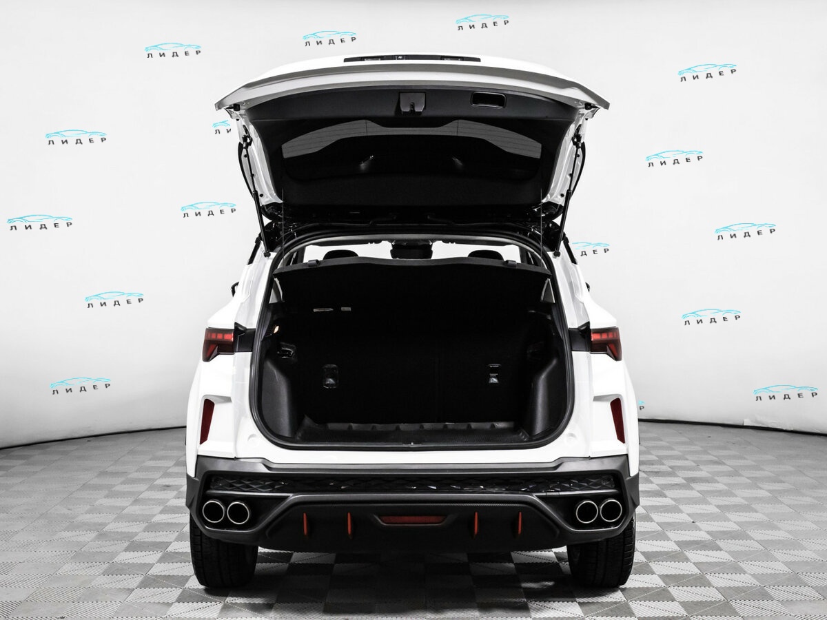 Geely Coolray 2023 года с пробегом. Фото: #11