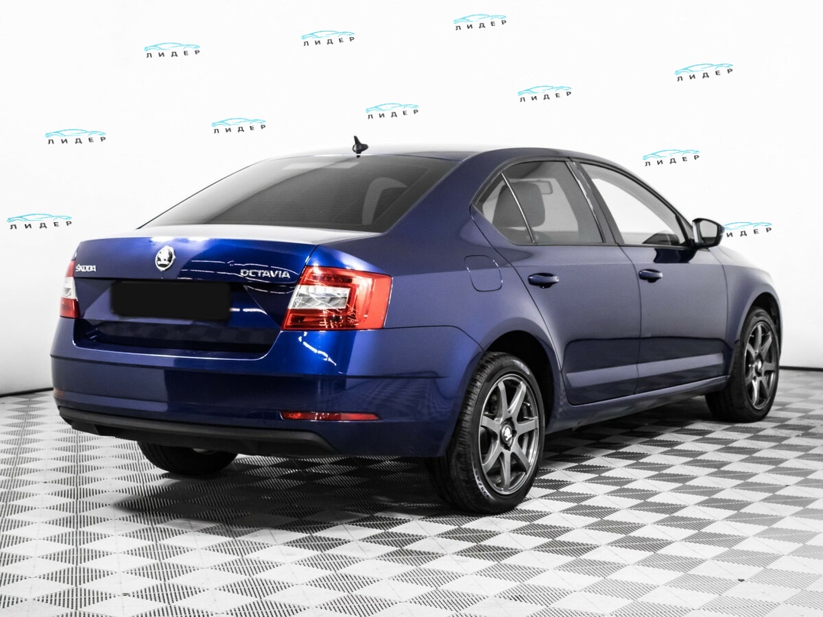 Б/У Шкода Октавия 2017 года. Фото: #3