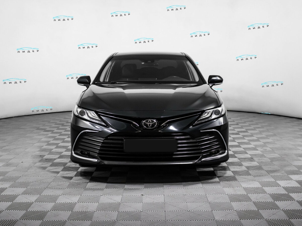 Toyota Camry 2022 года с пробегом. Фото: #1