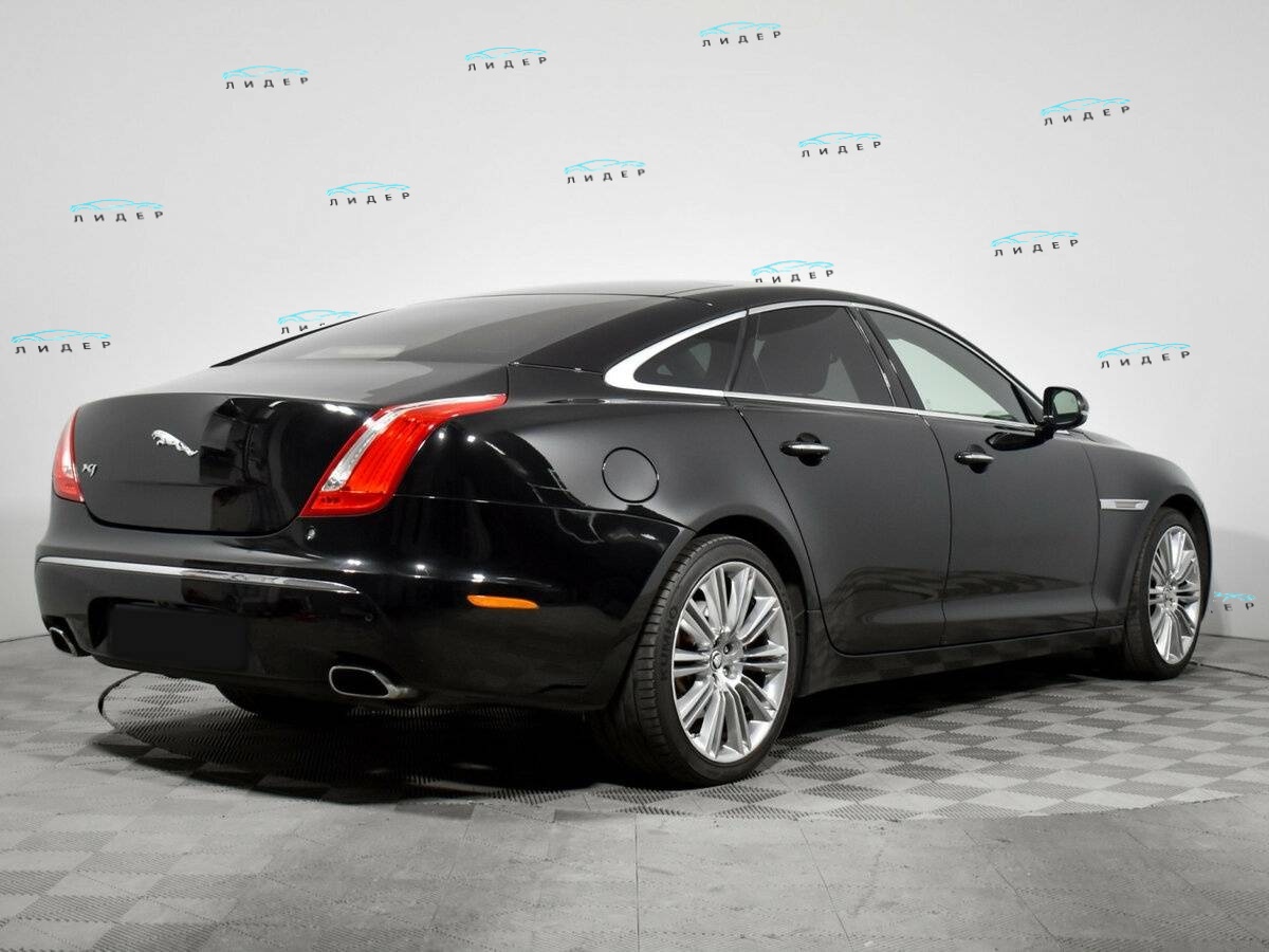 Jaguar XJ 2011 года с пробегом. Фото: #3