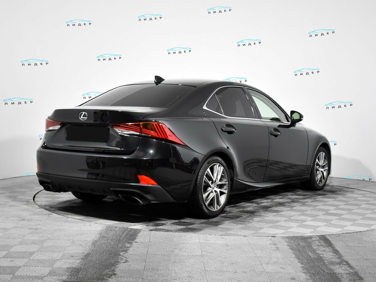 Б/У Лексус ИС 2019 года. Фото: #4