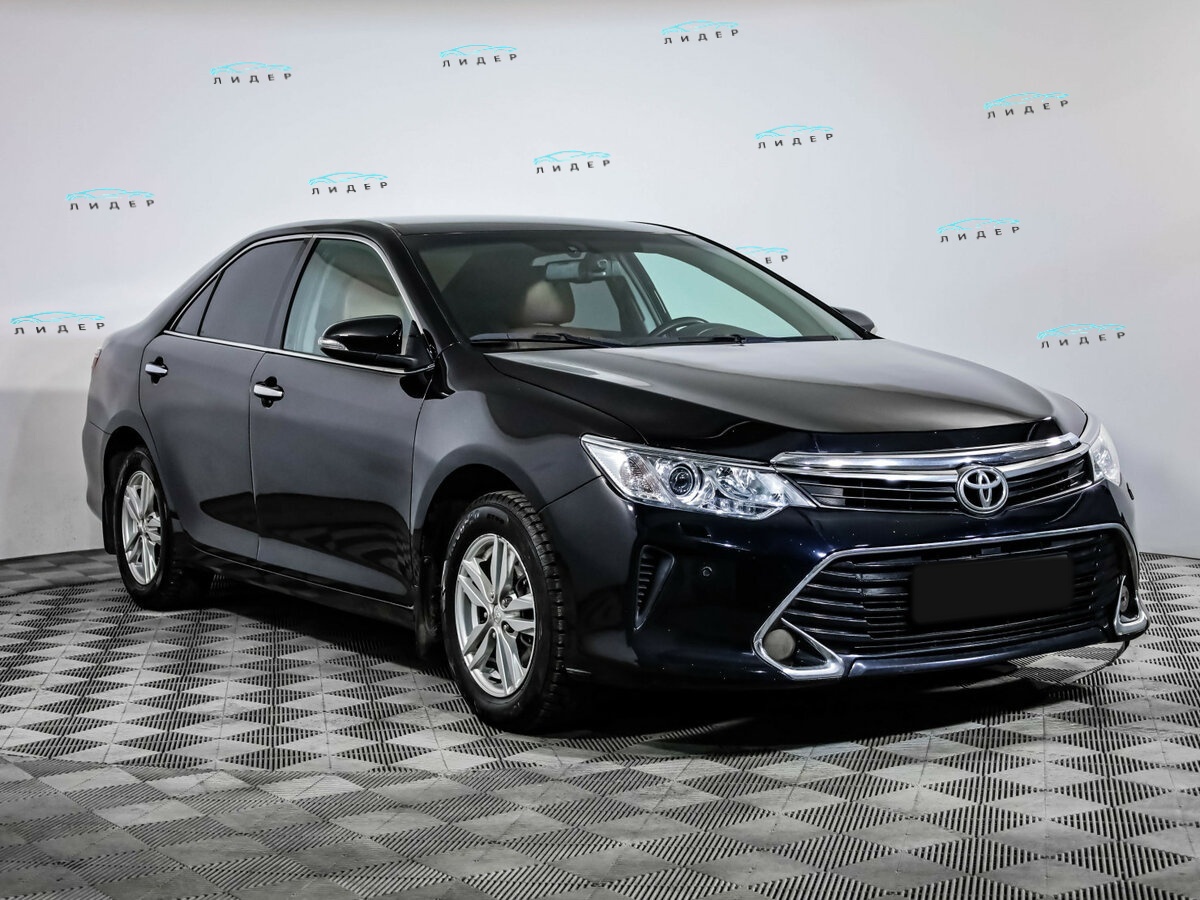 Toyota Camry 2017 года с пробегом. Фото: #2