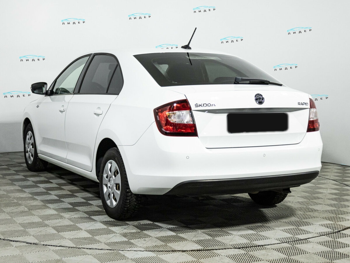 Skoda Rapid 2018 года с пробегом. Фото: #6