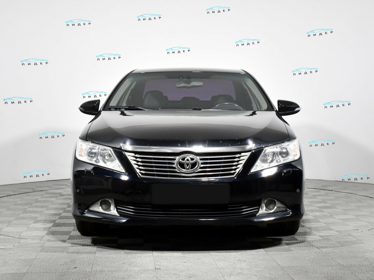 Toyota Camry 2013 года с пробегом. Фото: #1