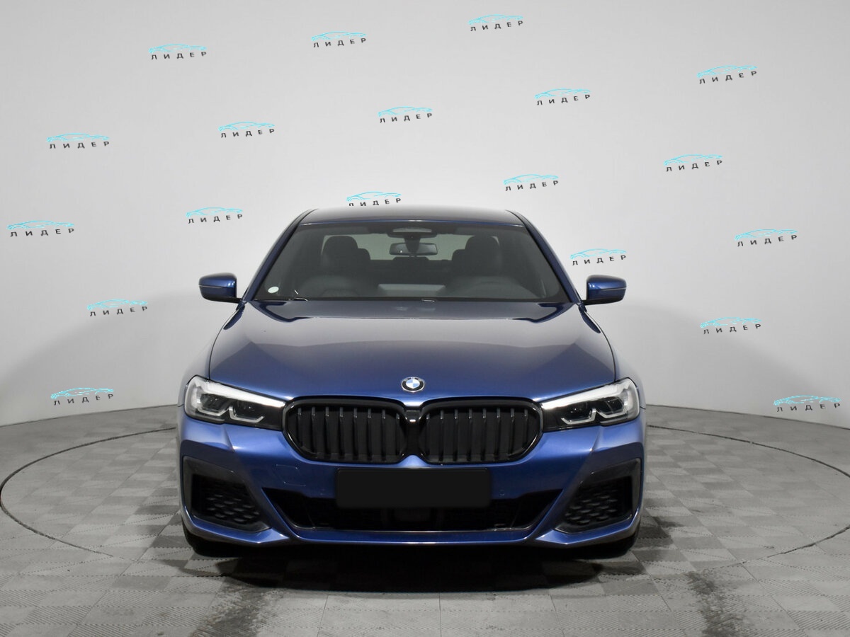 BMW 5 серии 2020 года с пробегом. Фото: #1