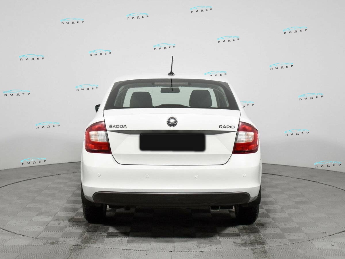 Skoda Rapid 2018 года с пробегом. Фото: #5