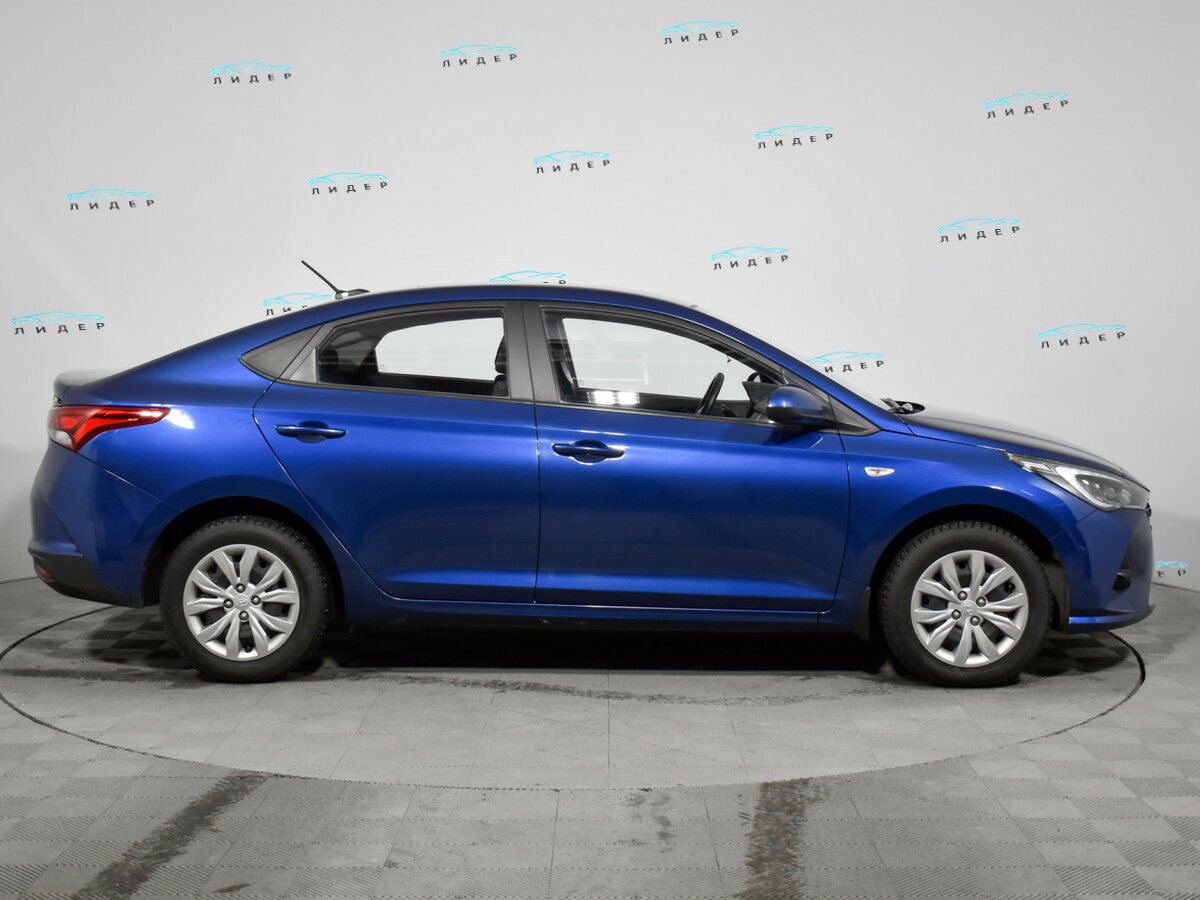 Hyundai Solaris 2022 года с пробегом. Фото: #3