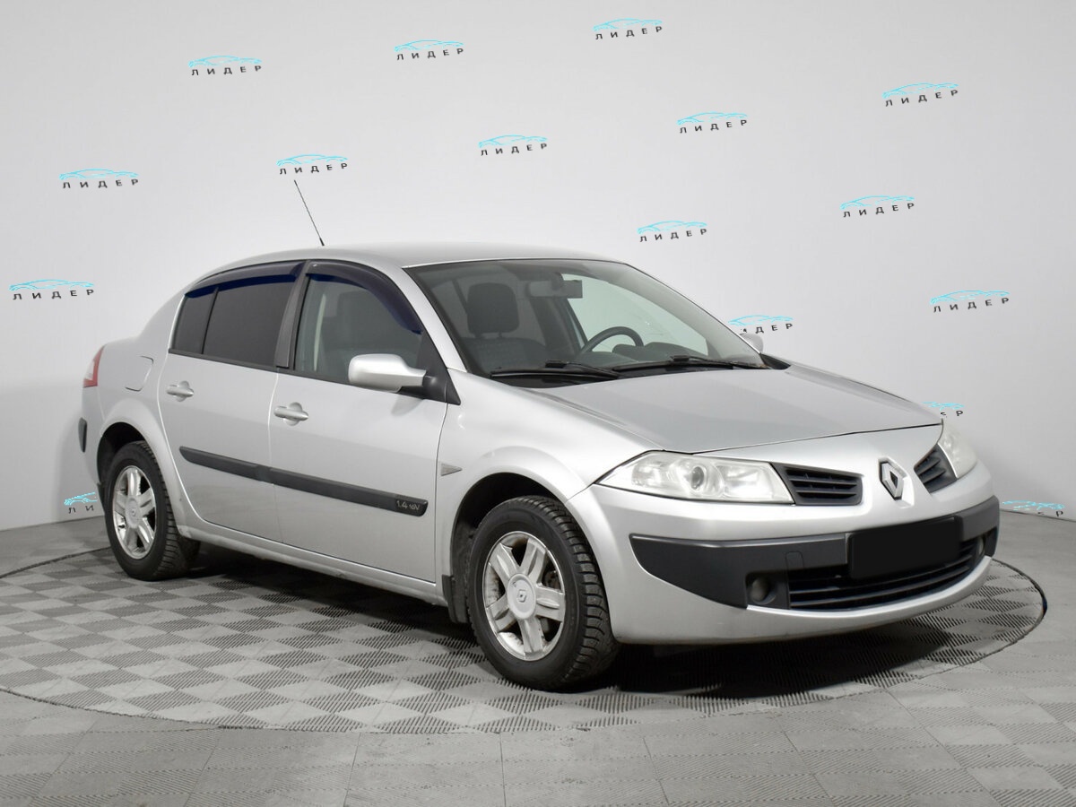 Renault Megane 2006 года с пробегом. Фото: #2