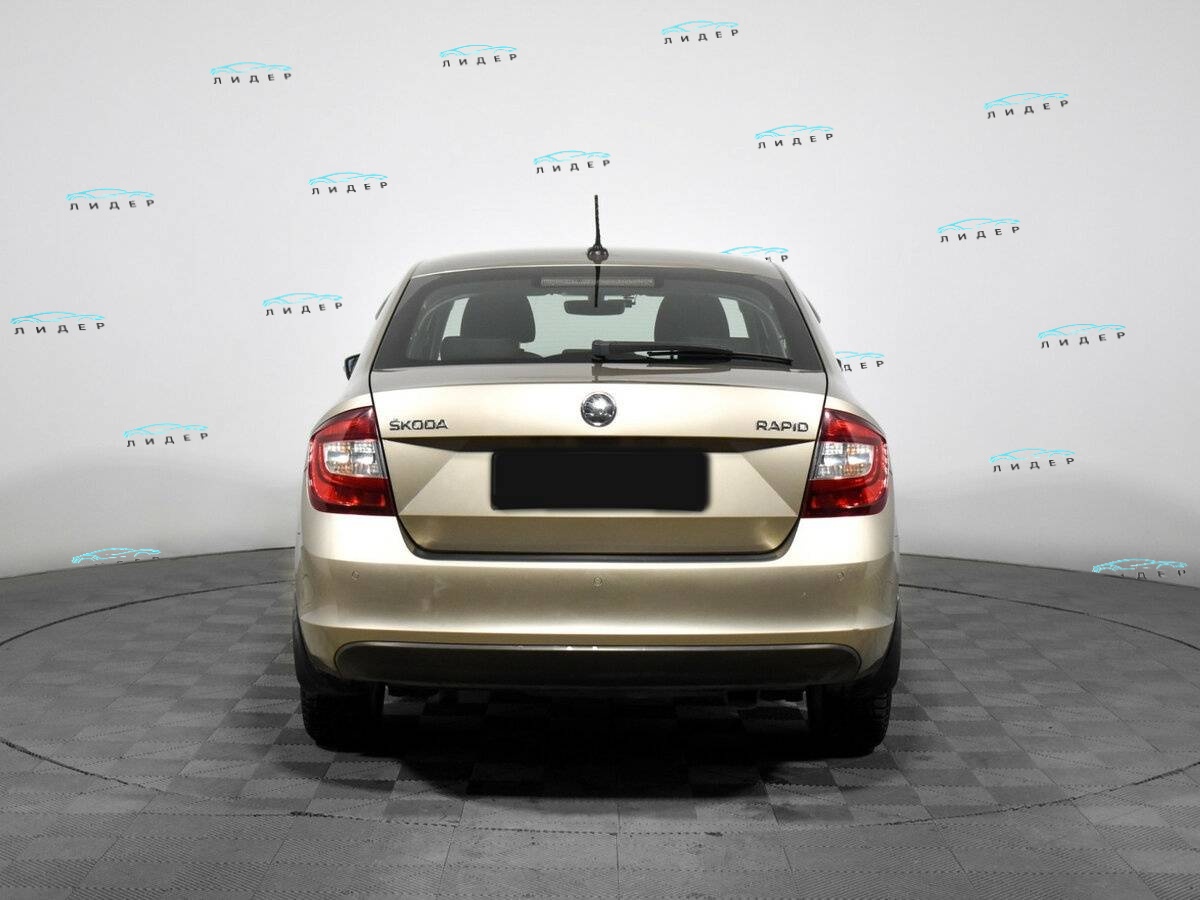 Skoda Rapid 2019 года с пробегом. Фото: #5