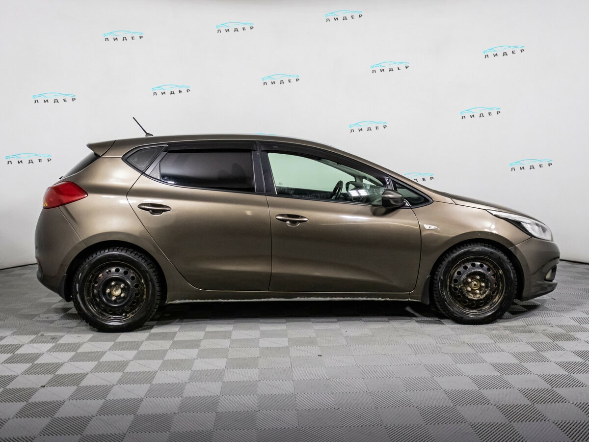 Kia Ceed 2012 года с пробегом. Фото: #3