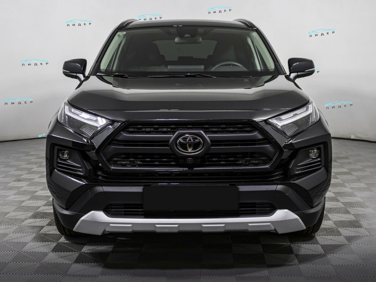 Toyota RAV4 2024 года с пробегом. Фото: #1