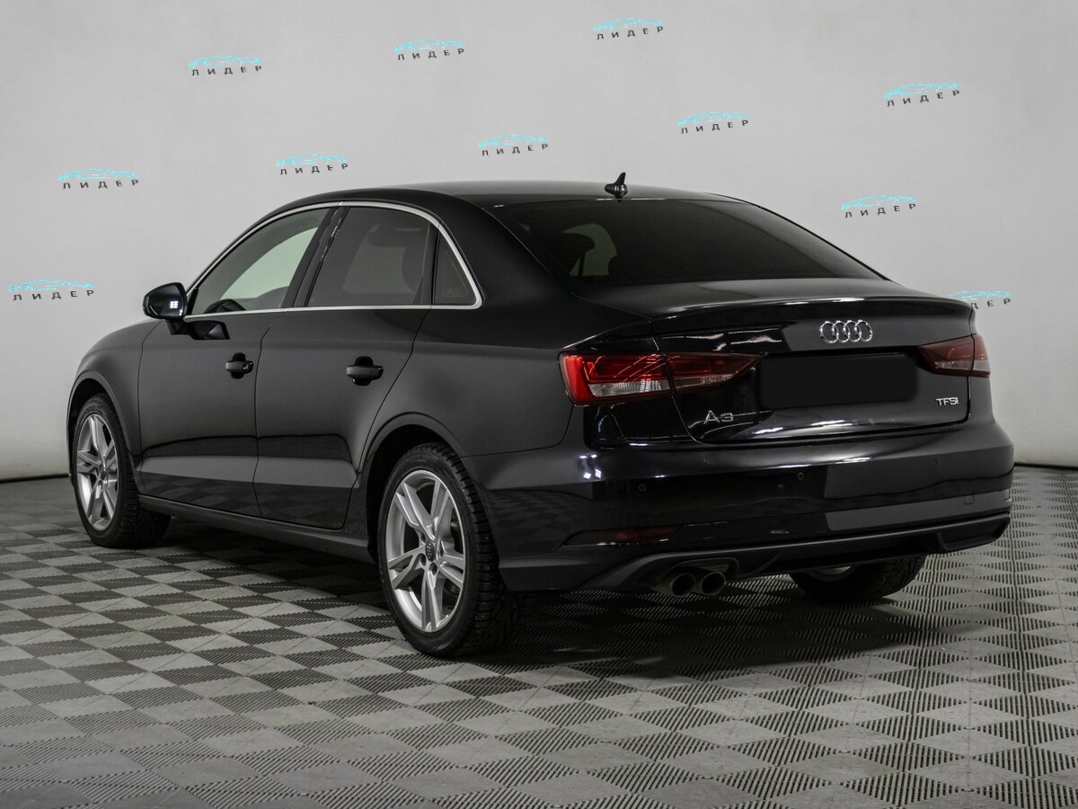Б/У Ауди А3 2017 года. Фото: #6