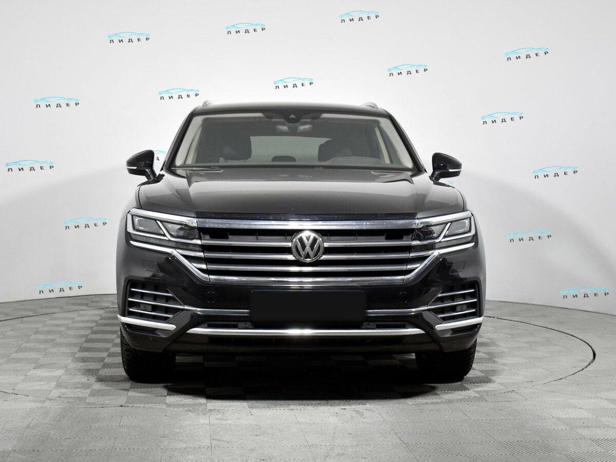 Volkswagen Touareg 2019 года с пробегом. Фото: #1