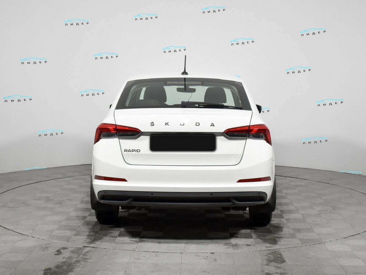 Skoda Rapid 2021 года с пробегом. Фото: #5