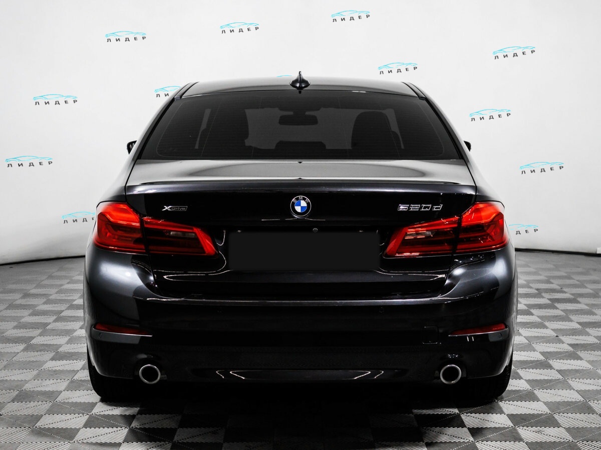 BMW 5 серии 2017 года с пробегом. Фото: #5
