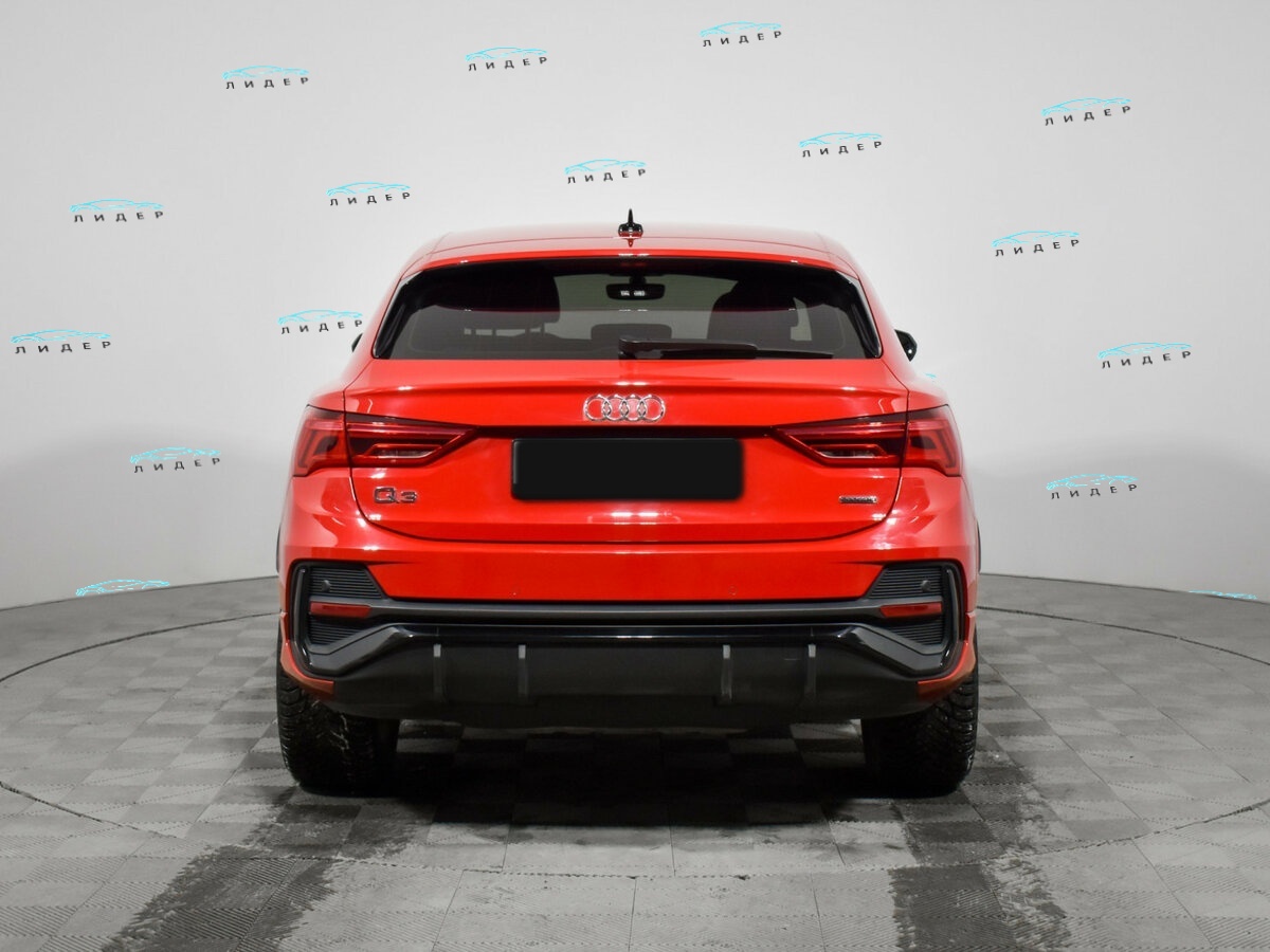Audi Q3 Sportback 2021 года с пробегом. Фото: #5