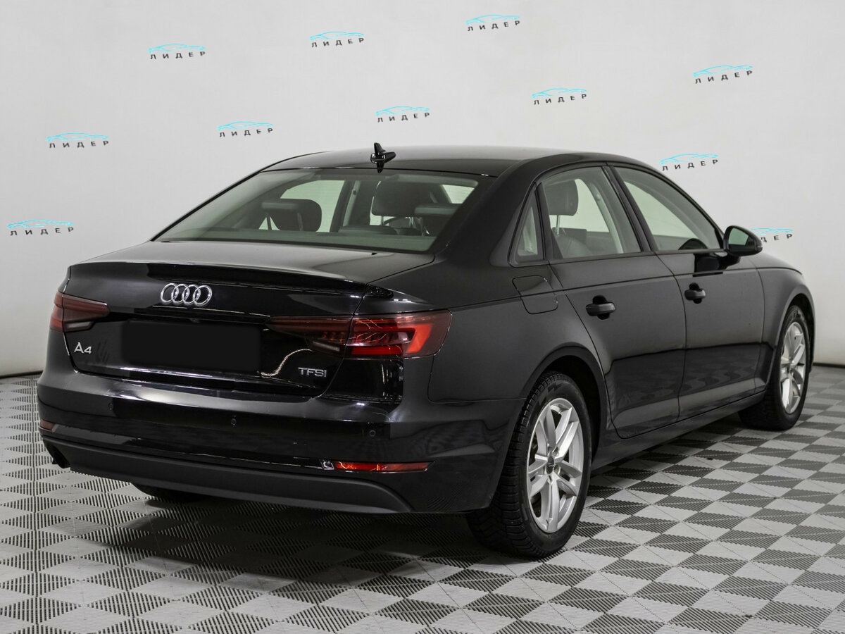 Audi A4 2018 года с пробегом. Фото: #3